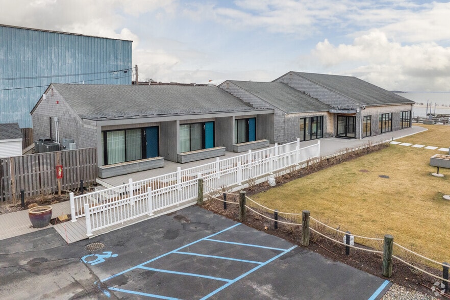 61600 Route 25, Southold, NY for lease - Building Photo - Image 2 of 31