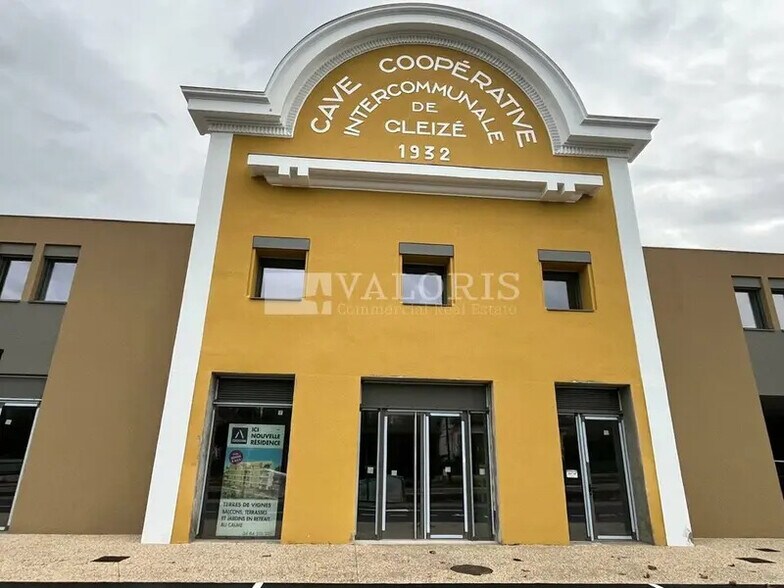 Retail in Gleizé for lease - Building Photo - Image 1 of 17