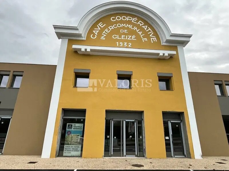 Retail in Gleizé for lease Building Photo- Image 1 of 18