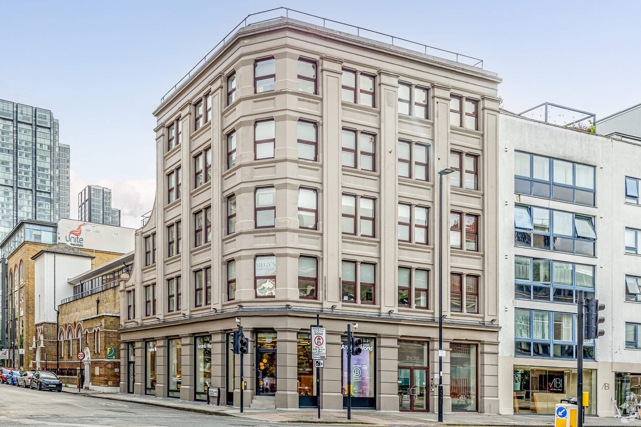 254-258 Goswell Rd, London for lease Primary Photo- Image 1 of 7