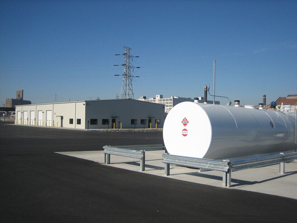 700 S Spring Ave, Saint Louis, MO for lease Building Photo- Image 1 of 7