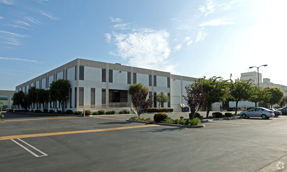 18600-18640 Crenshaw Blvd, Torrance, CA à louer - Photo principale - Image 2 de 2