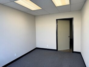 2701 Orange Ave, Santa Ana, CA à louer Photo intérieure- Image 2 de 3