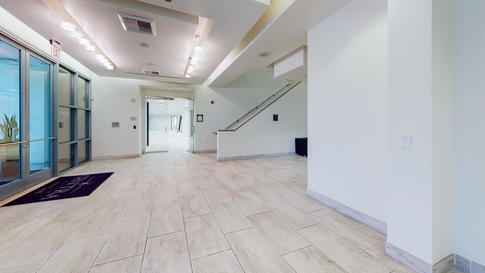 8379 W Sunset Rd, Las Vegas, NV for sale - Lobby - Image 2 of 12