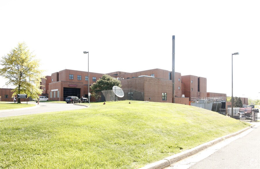 5555 Conner St, Detroit, MI à louer - Photo du bâtiment - Image 3 de 25