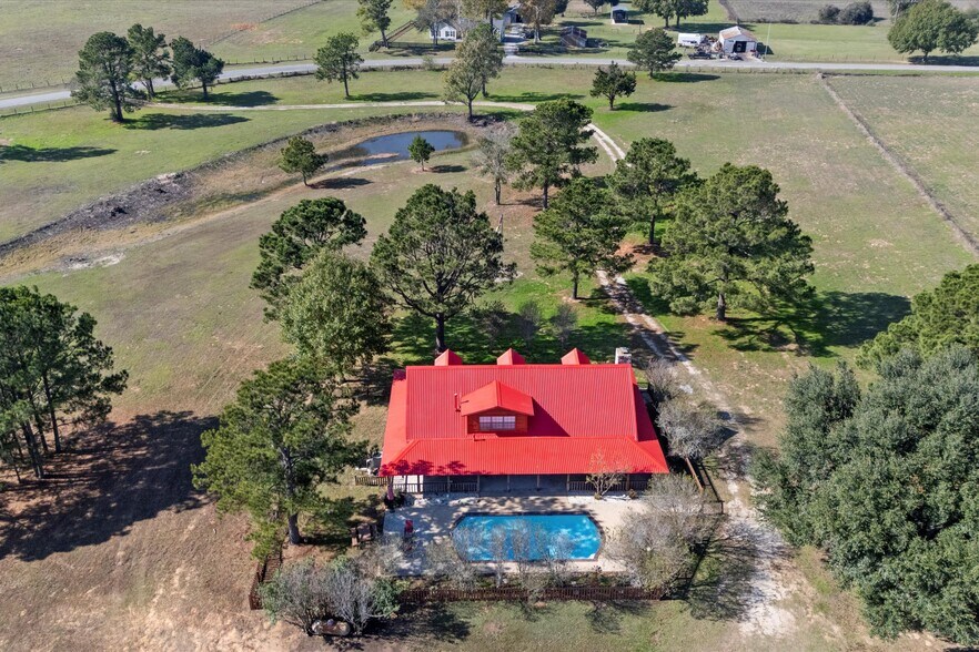 6490 Adams Flat Rd, Brookshire, TX à vendre - Photo du bâtiment - Image 2 de 14