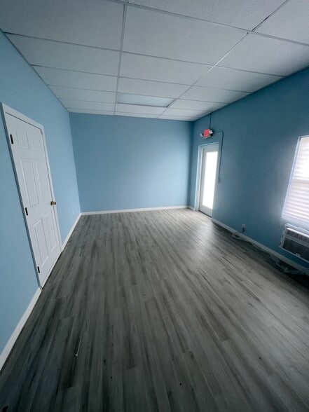 5316 Lena Rd, Bradenton, FL for lease - Building Photo - Image 3 of 8