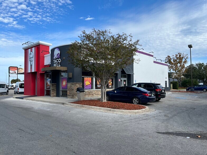 4312 US Highway 19, New Port Richey, FL à vendre - Photo du bâtiment - Image 2 de 3