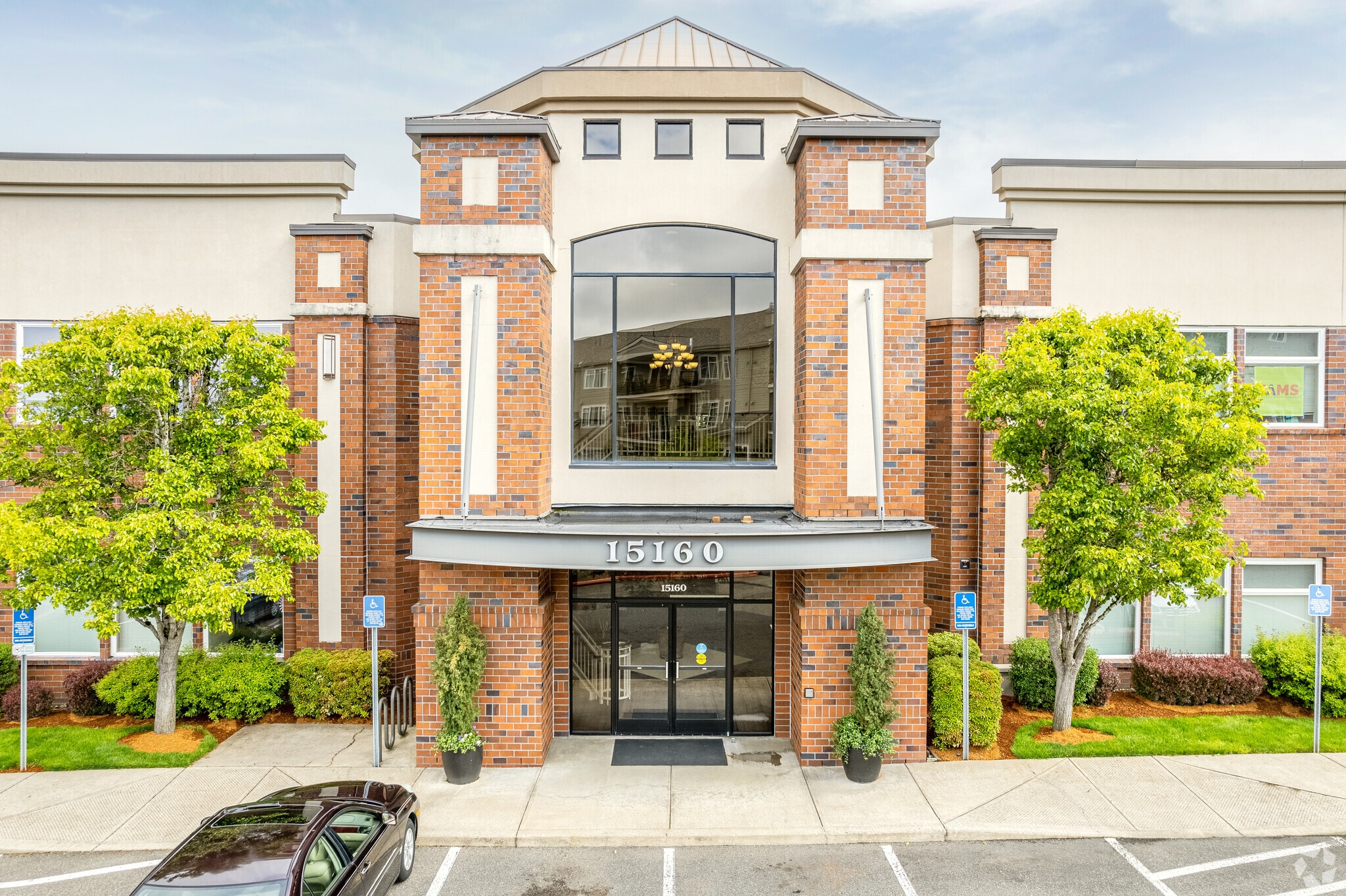 15320-15325 NW Central Dr, Portland, OR for lease Primary Photo- Image 1 of 12