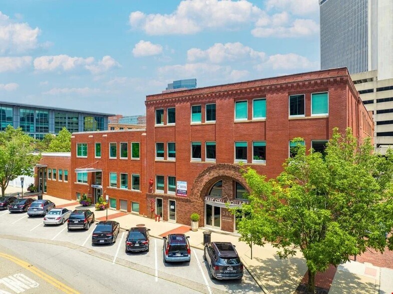 300 Marconi Blvd, Columbus, OH à louer - Photo du bâtiment - Image 1 de 8
