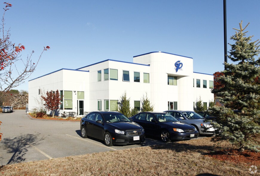 23 Industrial Ave, Chelmsford, MA à vendre - Photo du bâtiment - Image 2 de 2