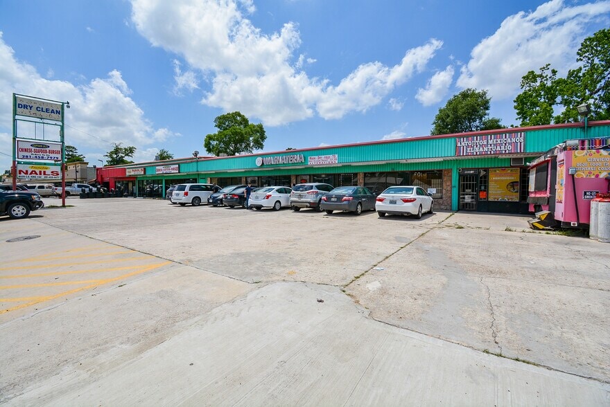 8529 C.E. King Pky, Houston, TX for lease - Building Photo - Image 3 of 5