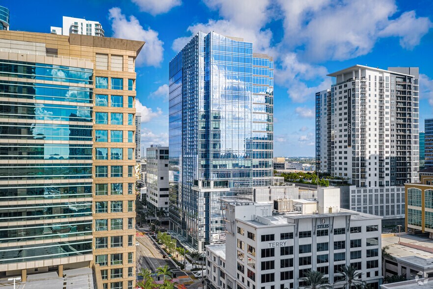 201 E Las Olas Blvd, Fort Lauderdale, FL à louer - Aérien - Image 2 de 27