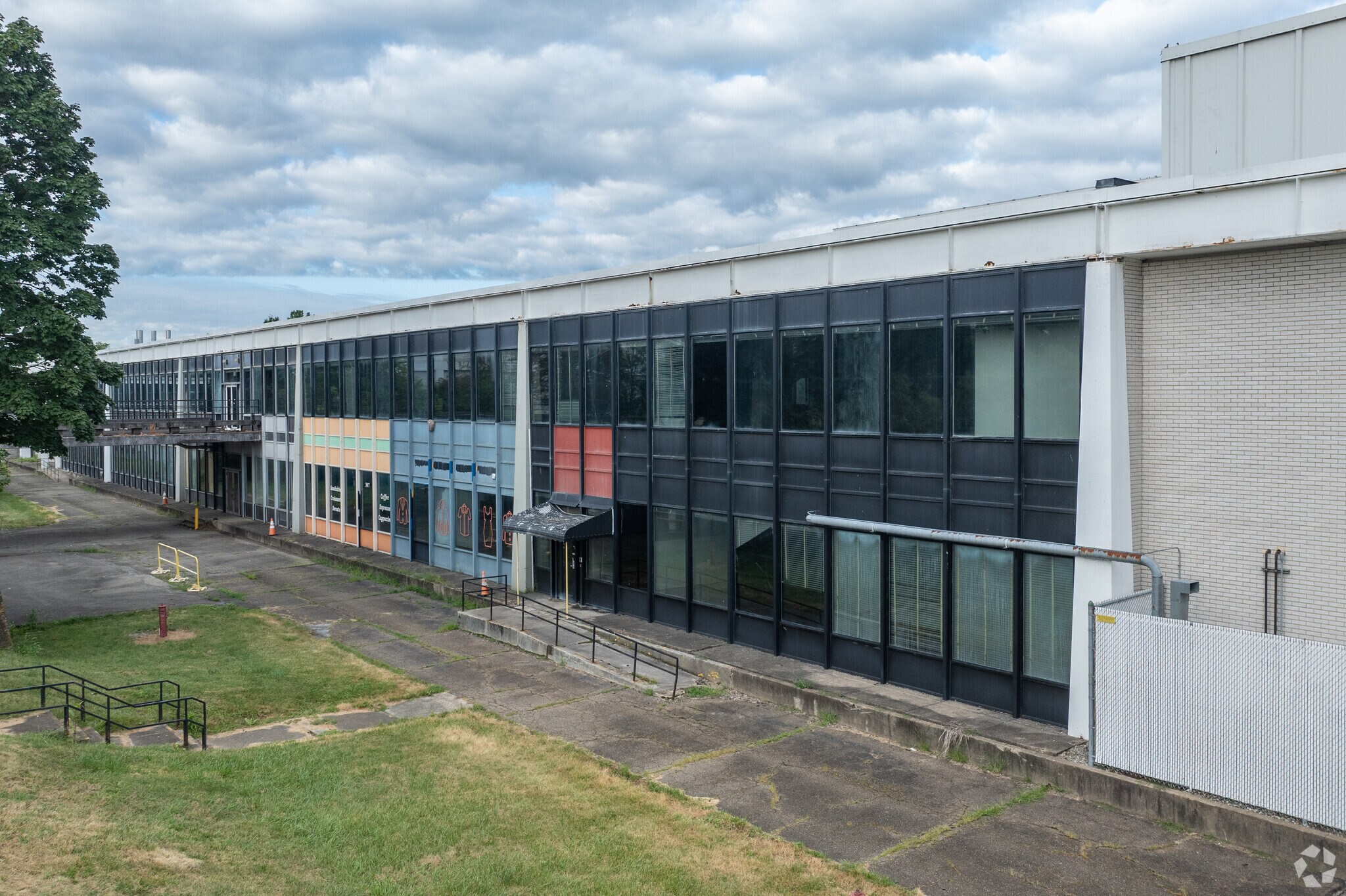 1310 Beulah Rd, Pittsburgh, PA à vendre Photo principale- Image 1 de 5