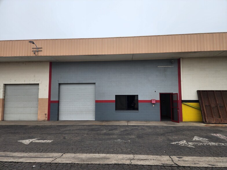 1501 E Tulare Ave, Tulare, CA à louer - Photo intérieure - Image 1 de 18