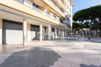 Commerce de détail dans Cambrils, Tarragona à louer Photo intérieure- Image 2 de 2