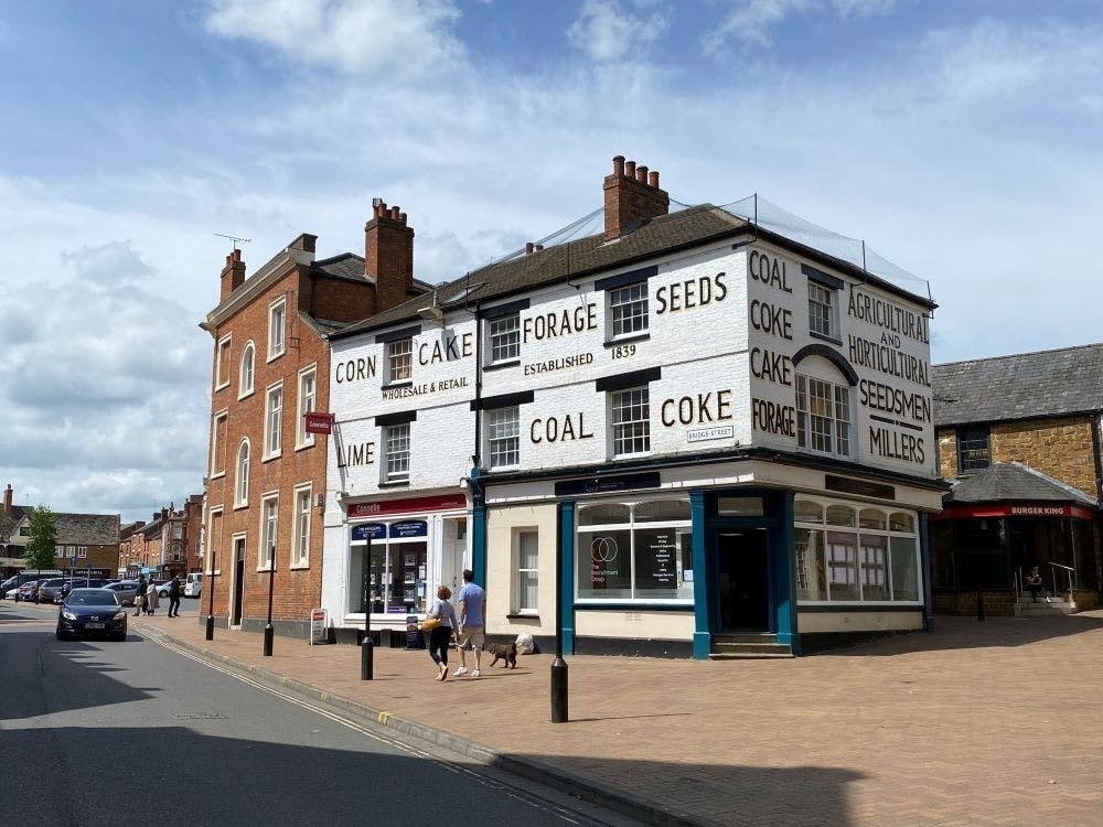 33-34 Bridge St, Banbury for sale Primary Photo- Image 1 of 5