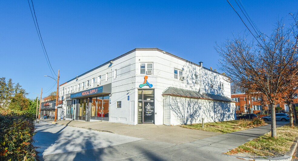 5004 1st St NW, Washington, DC à vendre - Photo du bâtiment - Image 3 de 6