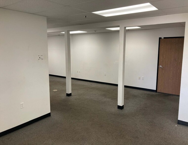 1437-1463 Fayette St, El Cajon, CA for lease - Building Photo - Image 2 of 5