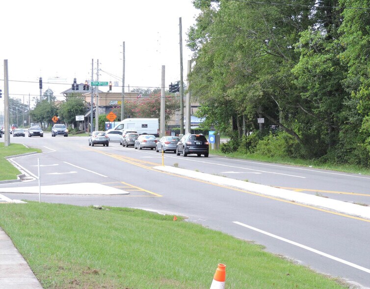 12532 Yellow Bluff Rd, Jacksonville, FL à vendre - Photo du bâtiment - Image 2 de 14