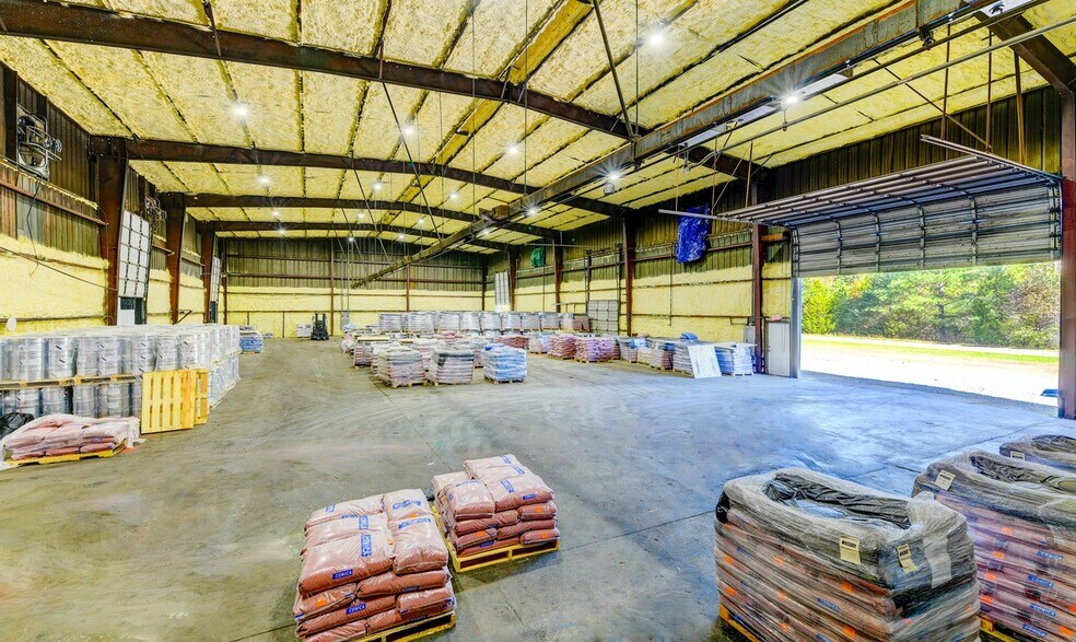 819 Industrial Rd, Centerville, TN à vendre - Photo principale - Image 1 de 14