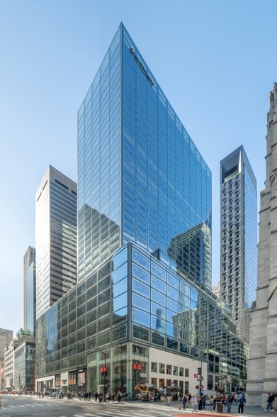 660 Fifth Ave, New York, NY for lease - Building Photo - Image 2 of 3