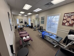 2075 Blackberry Dr, Geneva, IL à louer Photo intérieure- Image 1 de 9