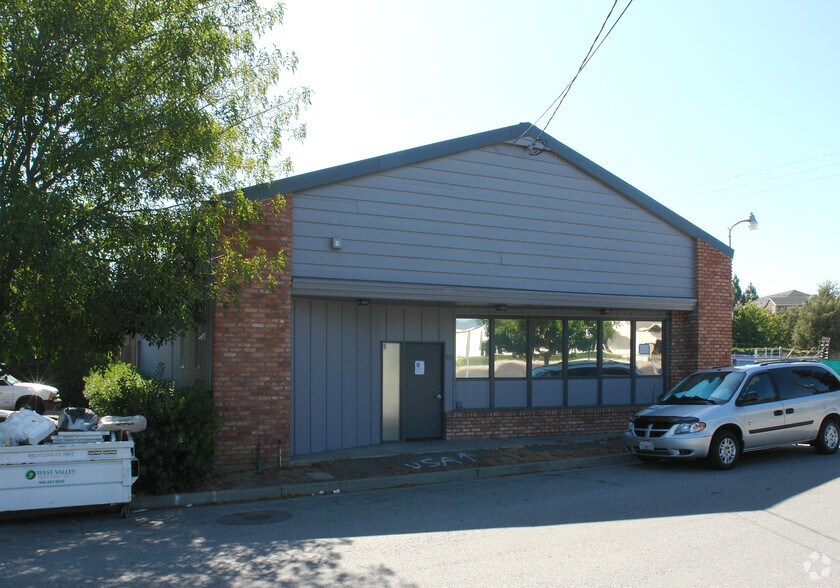 442 Industrial St, Campbell, CA à vendre - Photo du bâtiment - Image 2 de 2