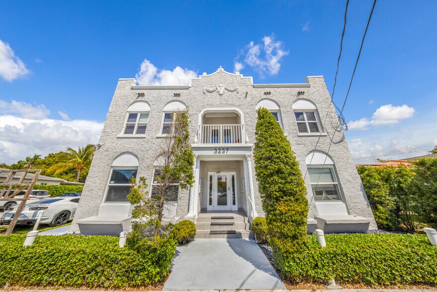 3237-3253 SW 4th St, Miami, FL à vendre - Photo du bâtiment - Image 1 de 19
