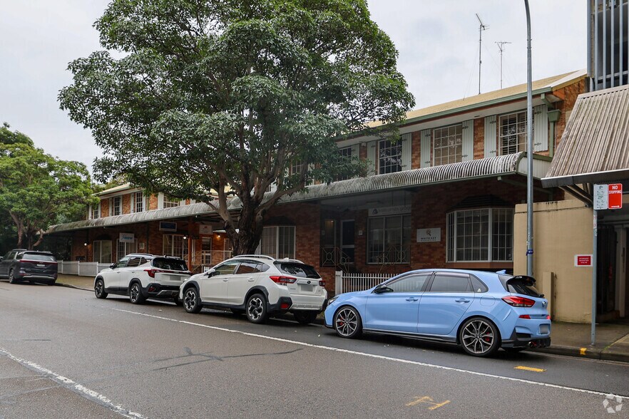 2-6 Hunter St, Parramatta à louer - Photo du bâtiment - Image 2 de 3