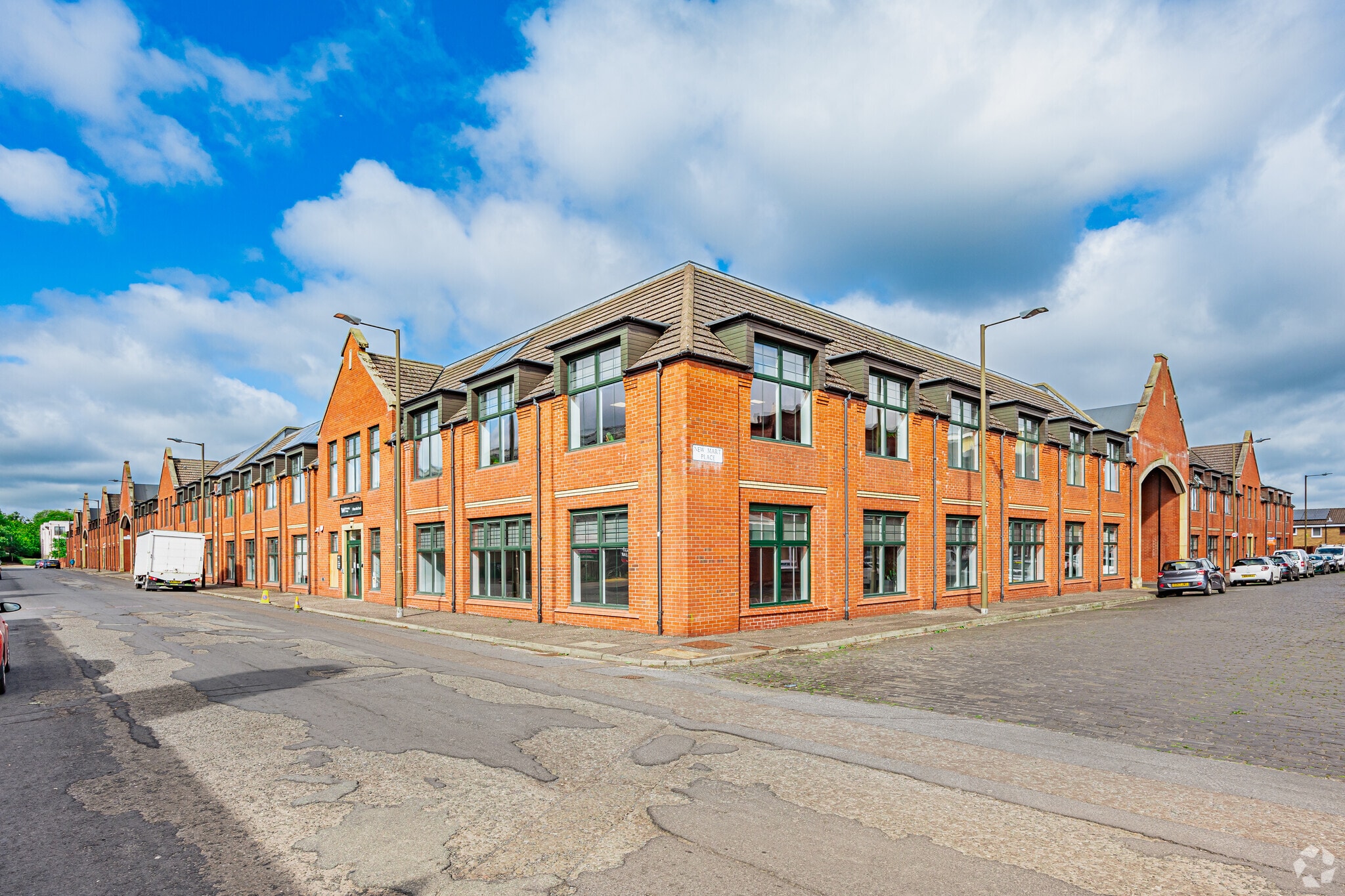 12 New Mart Rd, Edinburgh for lease Building Photo- Image 1 of 3