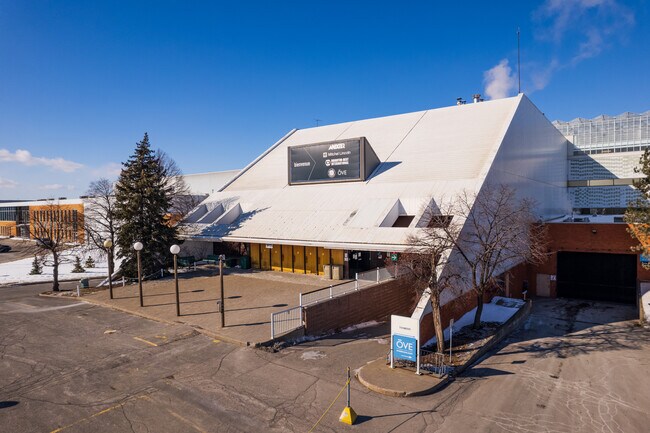 Plus de détails pour 3031-3207 Boul Thimens, Saint-Laurent, QC - Industriel à vendre