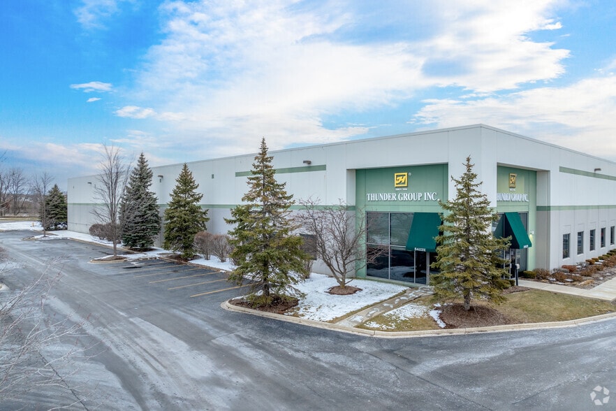 8402 W 183rd St, Tinley Park, IL for lease - Building Photo - Image 2 of 5