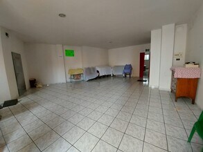 Commerce de détail dans Cuéllar, Segovia à louer Plan d’étage- Image 1 de 5