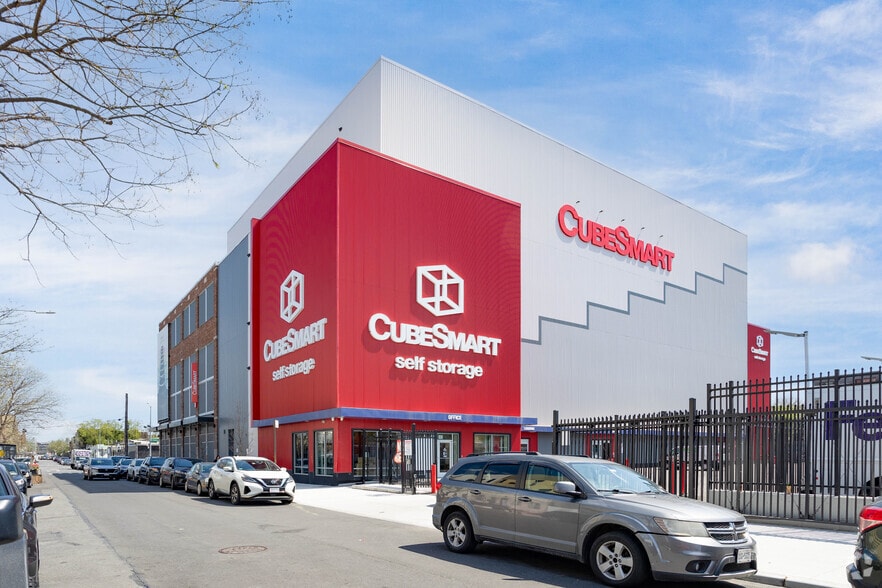 81 Morgan Ave, Brooklyn, NY for lease - Building Photo - Image 3 of 6