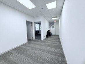 4406 W Linebaugh Ave, Tampa, FL for sale Interior Photo- Image 1 of 8