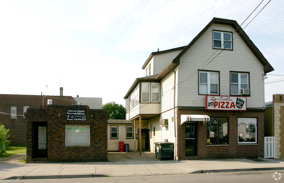 300 Lanza Ave, Garfield, NJ for sale - Primary Photo - Image 1 of 1