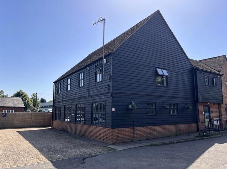 Ridgeway, Welwyn Garden City for lease - Building Photo - Image 2 of 3