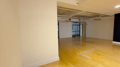 40 W 34th St, New York, NY for lease - Commercial Listing Video 