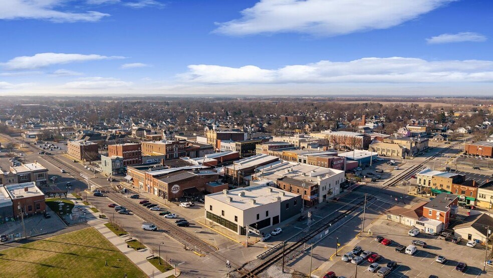 100 Saint Louis Ave, Seymour, IN à vendre - Photo du bâtiment - Image 2 de 14