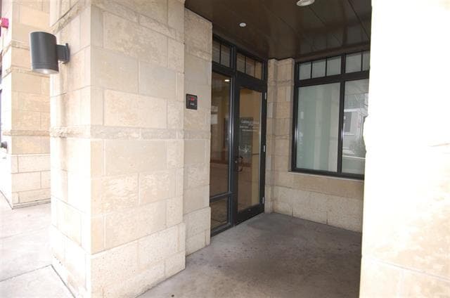 250 E Court St, Iowa City, IA for sale - Building Photo - Image 2 of 21