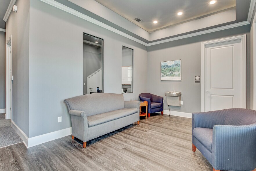 8821 Davis Blvd, Keller, TX à louer - Photo intérieure - Image 2 de 23