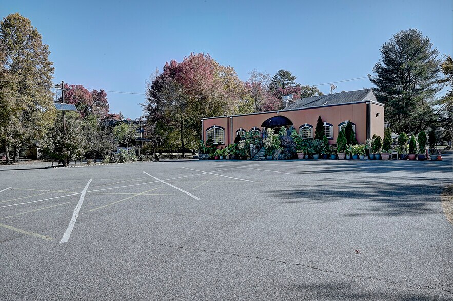 292 Passaic Ave, Fairfield, NJ à vendre - Photo du bâtiment - Image 2 de 31