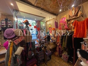Retail in Madrid, Madrid for lease Interior Photo- Image 2 of 7