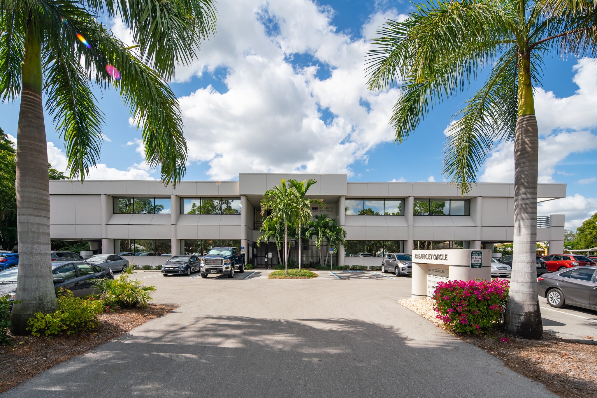 43 Barkley Cir, Fort Myers, FL à louer Photo du b timent- Image 1 de 9