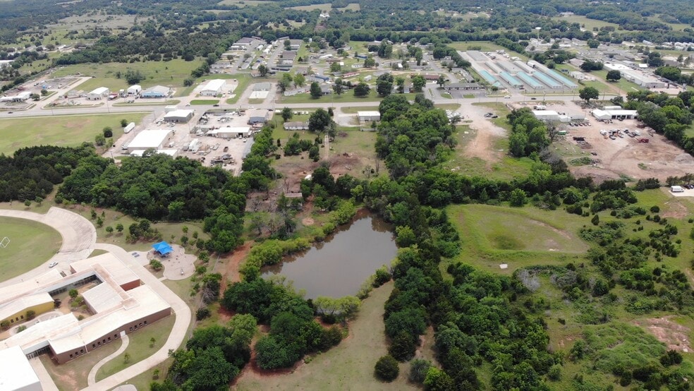 2422 E 6th Ave, Stillwater, OK for sale - Aerial - Image 2 of 7