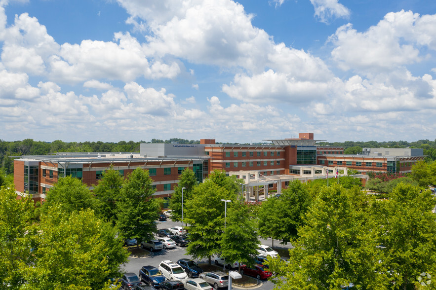 6335 Hospital Pky, Johns Creek, GA for lease - Building Photo - Image 3 of 7