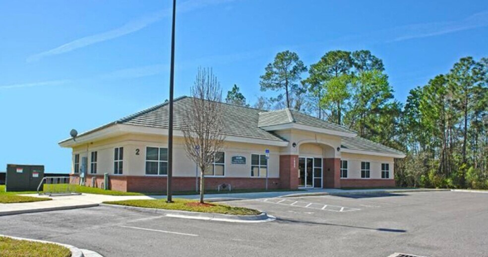 1685 Eagle harbor Pky, Orange Park, FL à louer - Photo du bâtiment - Image 1 de 4