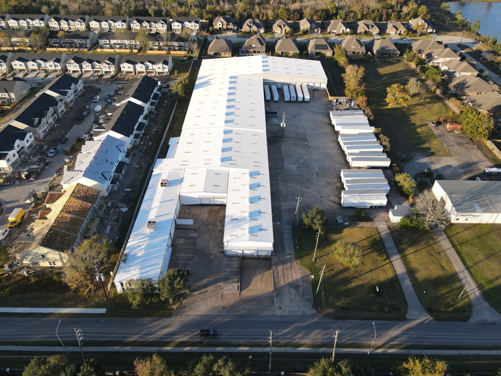 8101 Fite Rd, Pearland, TX for lease Building Photo- Image 1 of 27