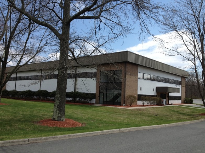 263 Route 17k, Newburgh, NY for lease - Building Photo - Image 3 of 4